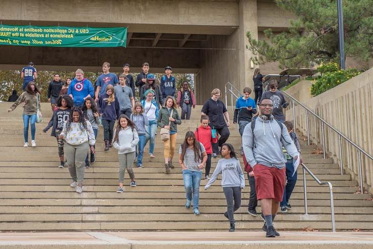 Welcome High School Seniors! Photos Thumbnail