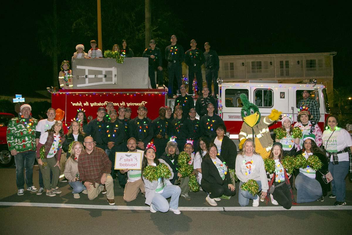 Redlands Holiday Parade Photos Thumbnail